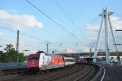 InterCity mit Lok der Baureihe 101 in Ludwigshafen Hauptbahnhof
