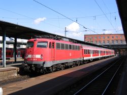 E-Lok der DB-Baureihe 110 in Kassel Hauptbahnhof