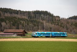 Dieseltriebwagen Baureihe 628 Deutsche Bahn DB Rautenzug Bahnland Bayern auf dem Filzenexpress Grafing - Wasserburg bei Steinhöring