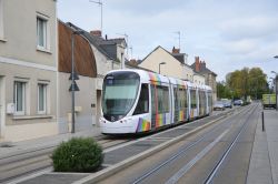 Straßenbahn Citadis 302 Tram Angers im System APS in Avrillé  St. Gilles