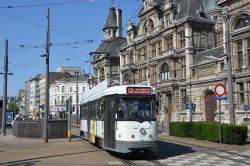 Straßenbahn Antwerpen PCC Tram an der Nationale Bank