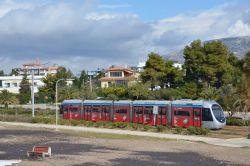 Straßenbahn Athen Ansaldo Sirio Tram am Strand Platia Vergoti