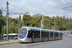 Straßenbahn Athen Ansaldo Sirio Tram mit Lykabettus