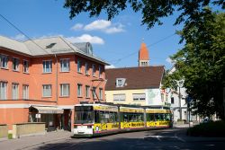 Tram Augsburg ADtranz AEG GT6M in Pfersee nach Stadtbergen