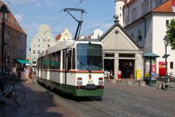 Tram Augsburg Duewag M8C am Moritzplatz