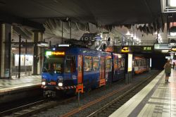 Stadtbahn Bielefeld Düwag M8C in der Tunnelstation Bielefeld Hauptbahnhof