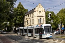 Straßenbahn Bochum Tram Stadler Variobahn der Bogestra auf der Linie 308 mit Villa am Museum unter Tage
