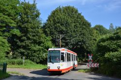 Straßenbahn Bochum Tram Duewag M6S der Bogestra auf der Überlandstrecke nach Witten am Papenholz