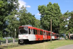 Stadtbahn Bonn U-Bahn SWB B-Wagen zweiterstellt als Linie 66 auf der Siebengebirgsbahn in Bad Honnef Am Spitzenbach