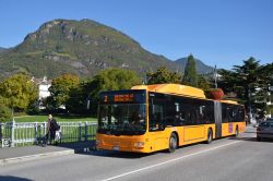 SASA Bozen Stadtbus MAN Lions City G auf der Brücke über die Talfer mit Dolomiten