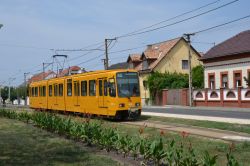 Straßenbahn Budapest Tram Tw 6000 Stadtbahn von der üstra Hannover in den Budapester Vororten