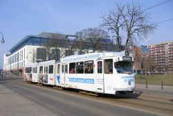 Straßenbahn Dessau Tram Duewag GT8 aus Duisburg an der Haltestelle Theater in Dessau