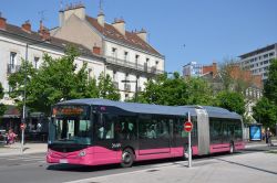 Stadtbus Dijon Bus in der Innenstadt von Dijon, Frankreich 