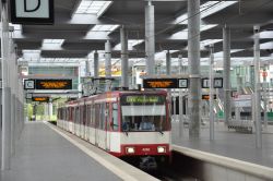 Stadtbahn Düsseldorf Rheinbahn Düwag B-Wagen B80 als U78 an der Arena