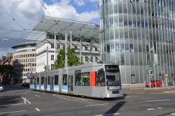 Stadtbahn Düsseldorf Straßenbahn Rheinbahn Düwag NF6 am Graf-Adolf-Platz
